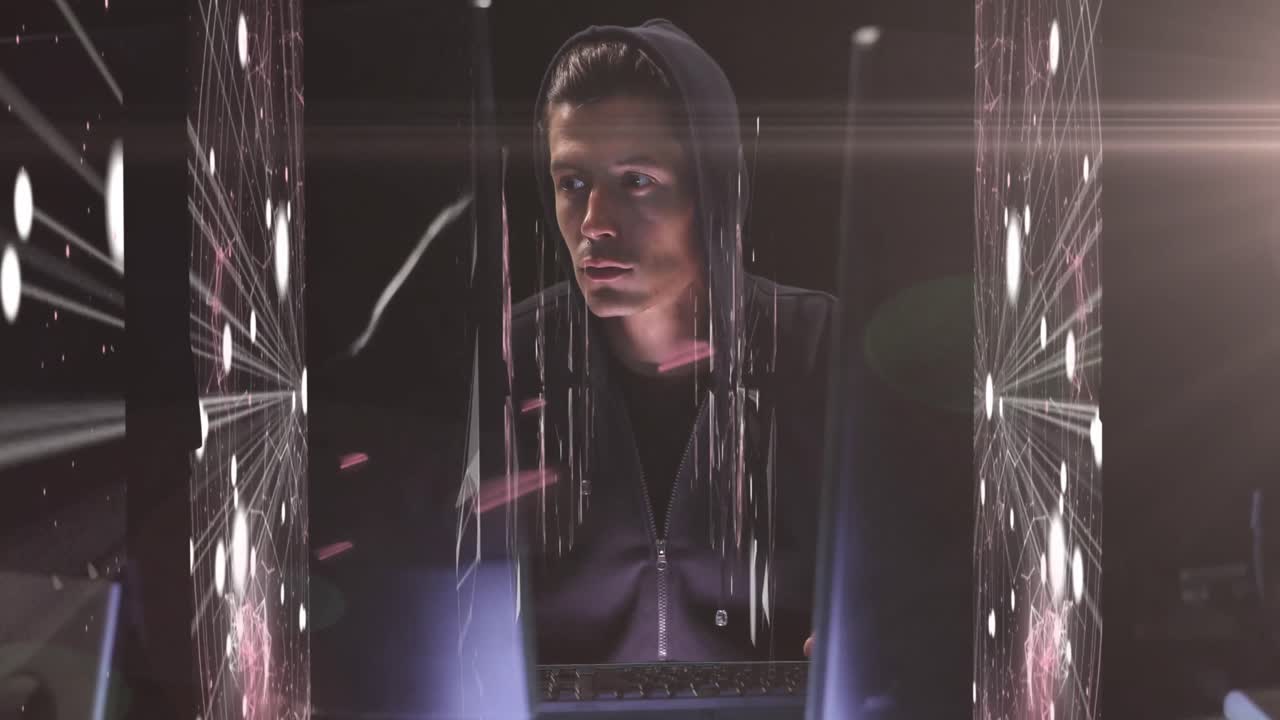 남성 해커를 통해 연결된 웹을 보여주는 여러 화면의 애니메이션