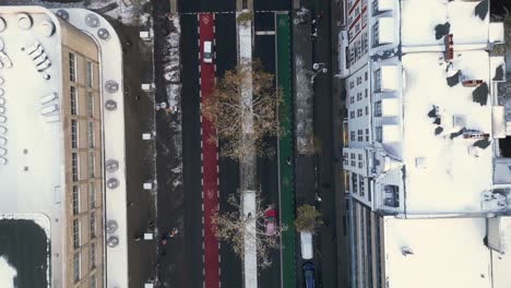 Calle-Navidad-Berlín-Nevado-Nublado-Invierno-Nieve-En-Los-Tejados