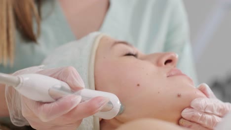 hydrofacial procedure in the modern cosmetology clinic. extraction, exfoliation