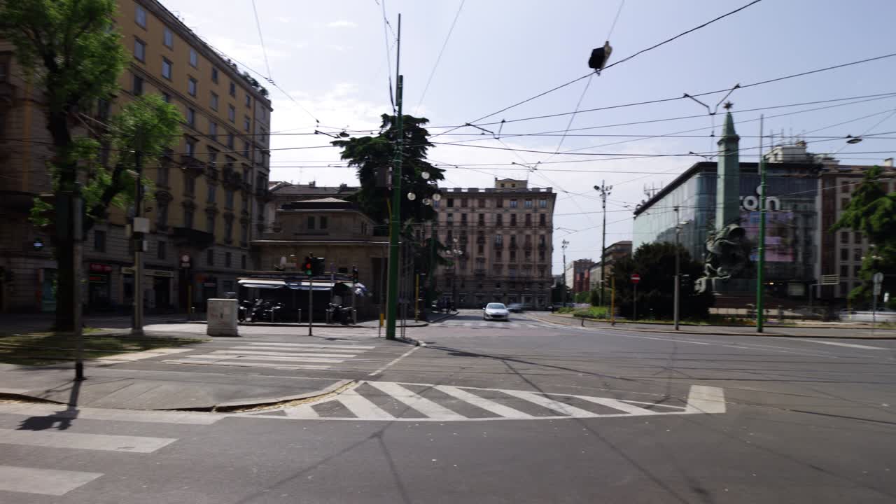 이탈리아, 은 날, 밀라노, 유명한 교통 거리, 광장, 회전 파노라마, 4k 타임스