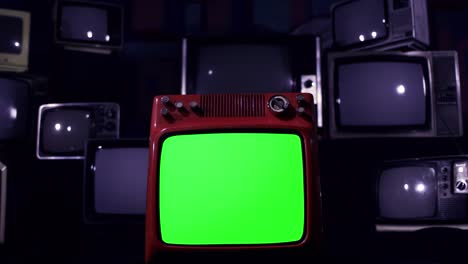 녹색 스크린의 레트로 tv에 총알을 는 파란색 음색 4k