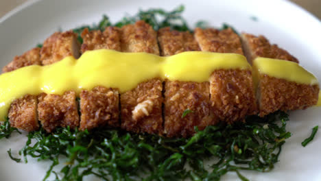 fried chicken breast with lemon lime sauce