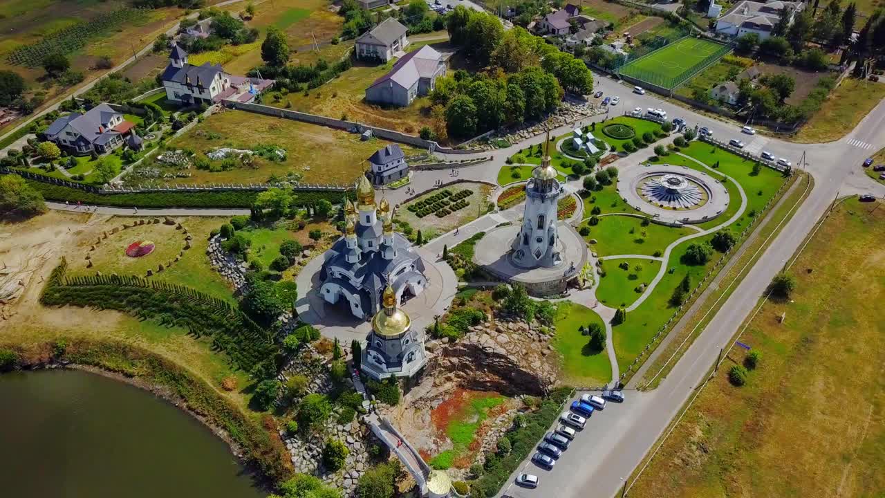 랜드스케이프 파크, 세인트 유진 교회, 공중 사진 11