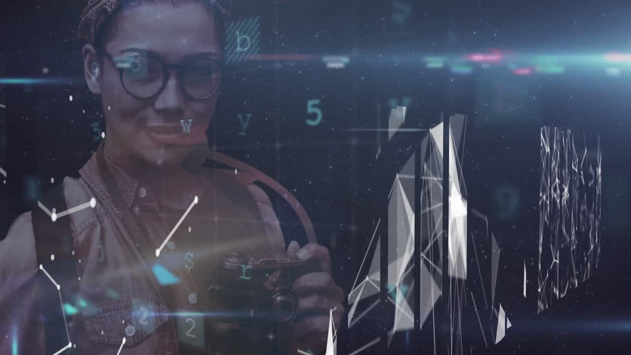 animación de advertencia de ataque cibernético y procesamiento de datos sobre una fotógrafa