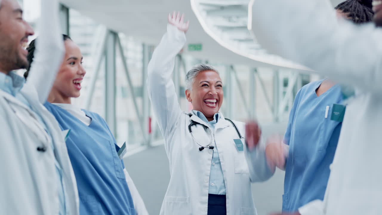 성공, 박수, 의사들과의 팀워크