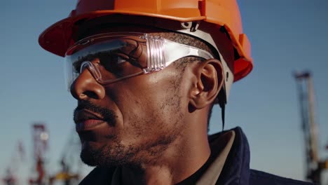 construction worker profile at oil rig