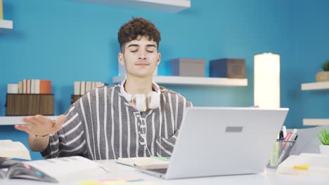 el estudiante que tiene un problema de concentración aumenta la motivación.