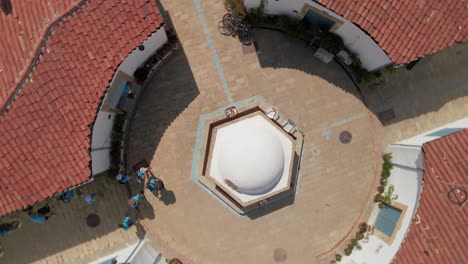 las primeras casas aéreas del consejo chipriota (samanbahçe evleri) en nicosia, chipre del norte