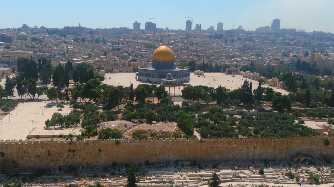 Al Aqsa mosque in Jerusalem on sunny day, aerial view
