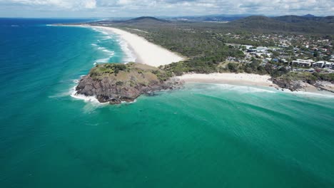 Norries-Headland-Between-Beaches-In-New-South-Wales,-Australia---aerial-drone-shot