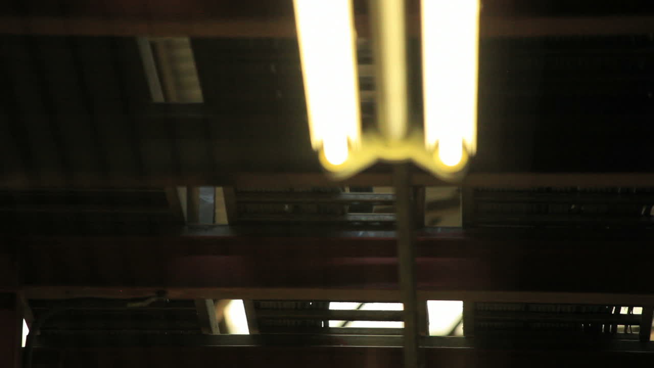 산업적 배경. 불에 금속 와이어 배경. 강철 와이어 생산