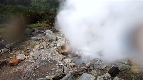 aguas termales en furnas en las azores