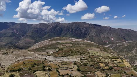 sucre bolivia caminata paisajes sudamericanos drone vista aérea de las montañas naturaleza