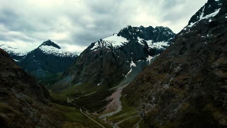 New-Zealand-Milford-Sound-Aerial-Drone-view-of-V-Shaped-Mountain-Valley-4