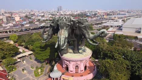 Imágenes-Aéreas-Cinematográficas-De-4k-Del-Museo-Erawan-En-La-Provincia-De-Samut-Prakan,-Bangkok,-Tailandia