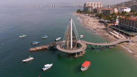 Hyperlapse-Of-Playa-De-Los-Muertos-Beach-And-Pier,-Puerto-Vallarta,-Jalisco,-Mexico