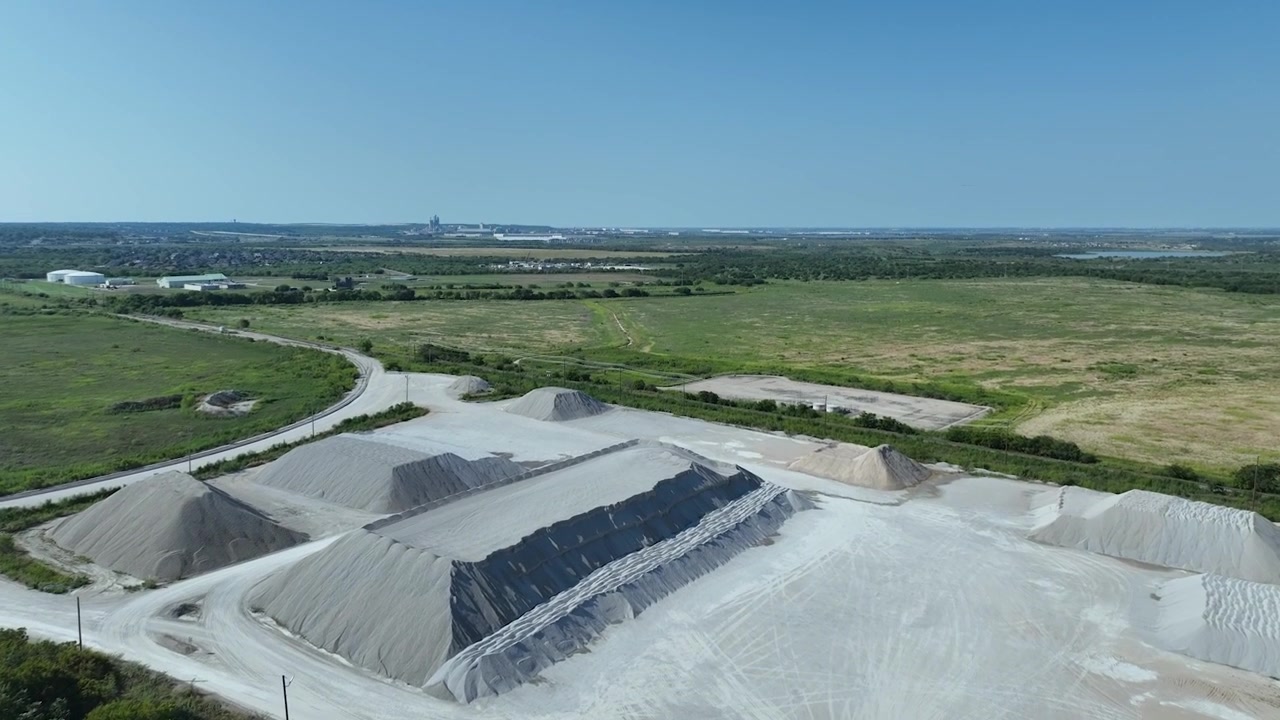 Riprese con drone di un cantiere.
