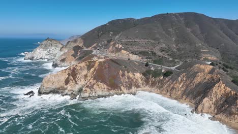 Rocas-Costeras-En-La-Autopista-1-En-California,-Estados-Unidos