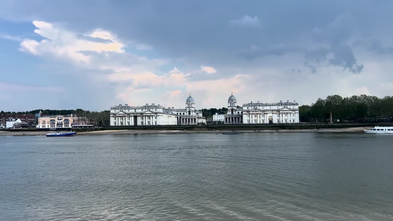 London Royal Greenwich Waterfront River