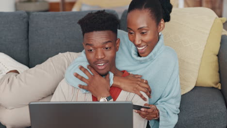 Black-couple,-relax-with-laptop