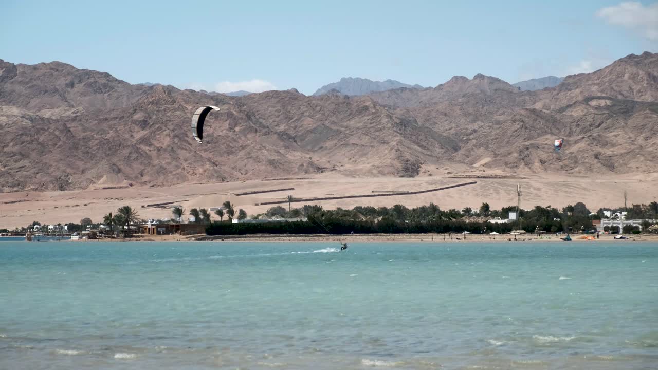 Bellissima acqua cristallina a Dahab, Egitto.