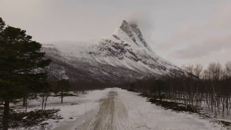 Magnificent-View-Of-Otertinden-Mountain-During-Winter-In-Northern-Norway---aerial-shot