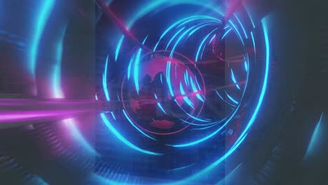 animación de un globo girando sobre un túnel hecho de luces azules en movimiento