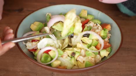 shrimp avocado salad