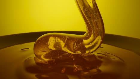 honey drizzle close-up