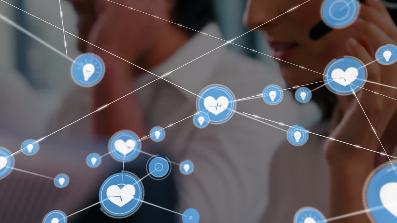 헤드 ⁇ 을 착용 한 사업가 들 위 에 있는 연결 네트워크 와 아이콘 의 애니메이션