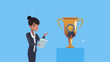 elegante mujer de negocios trabajadora con copa de trofeo