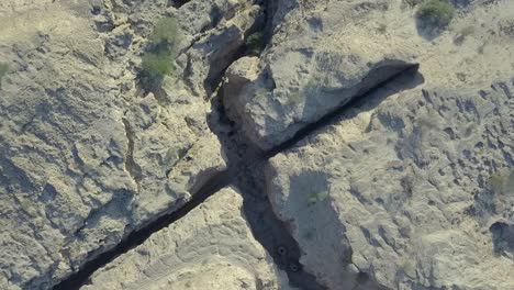 el cañón chahkooh de qeshm es el gran cañón del medio oriente