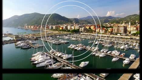 animación de escáner circular y marco deslizante sobre barcos en la moderna ciudad costera de la marina