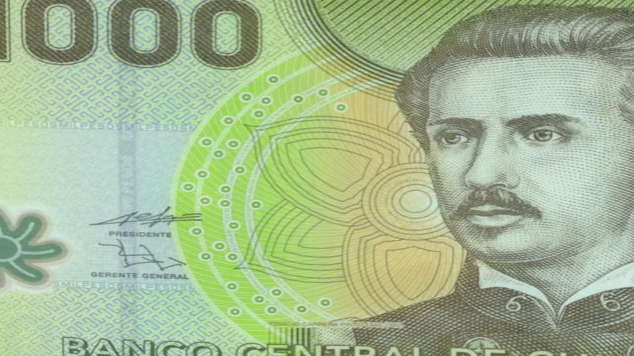 Chilean 1000 Peso Banknote with Portrait of Ignacio Carrera Pinto