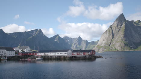 Lofoten-Village-02