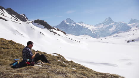 searching for cellular network at switzerland bergstation grindelwald