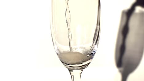 Zeitlupe-Champagnerglas-00