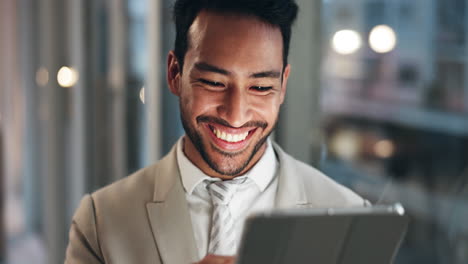 Office-tablet,-face-and-happy-man-reading