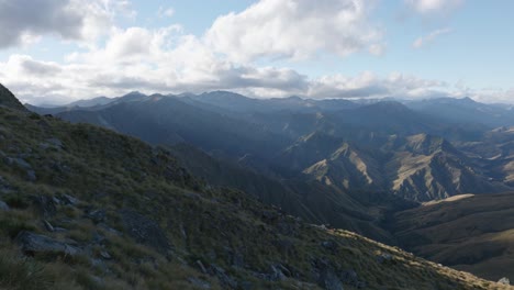 View-of-mountains-and-landscape-on-a-sunny-summer-day-at-Ben-Lomond,-Queenstown,-New-Zealand