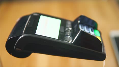 pago con tarjeta de crédito en el punto de venta