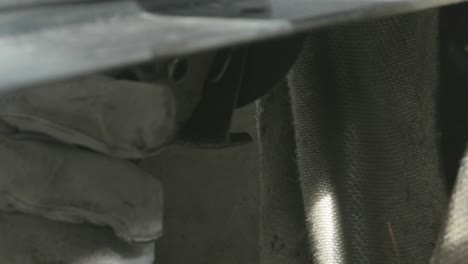 molino angular de superficies metálicas de mano