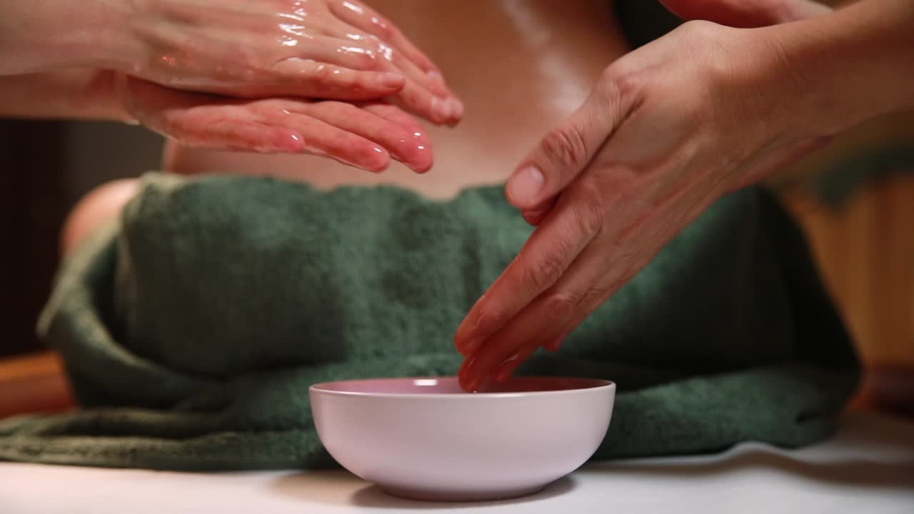 Massaggio con olio