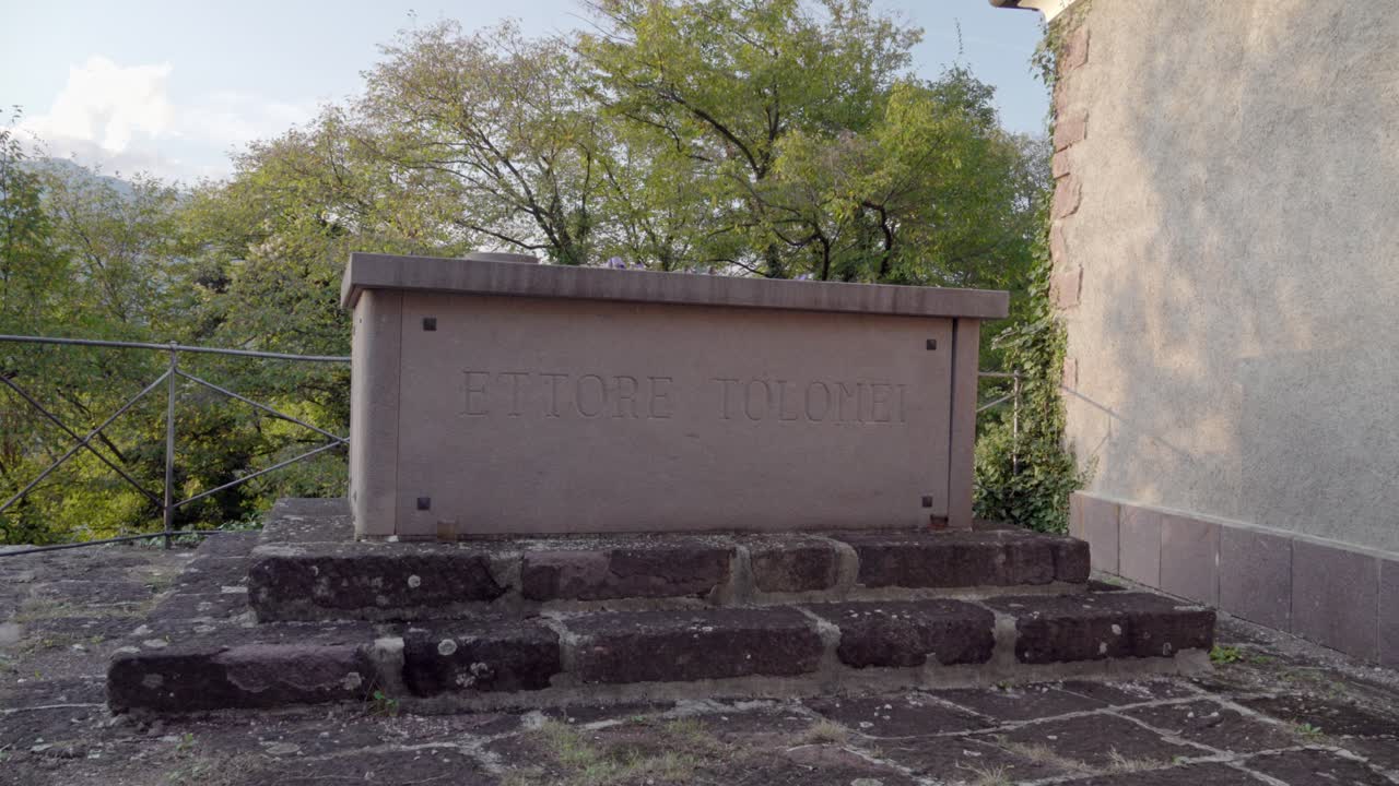 Vittore Tolomei's Tomb