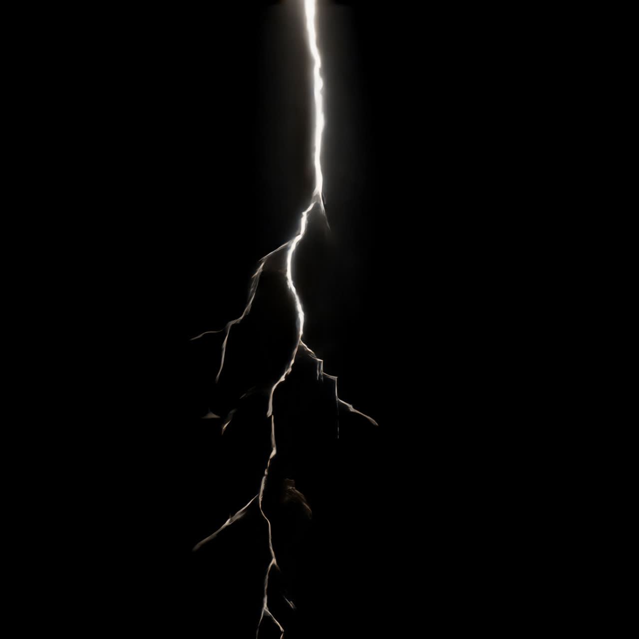Sovrapposizione animata di un fulmine drammatico che colpisce l'oscurità, video 4K trasparente, canale alfa