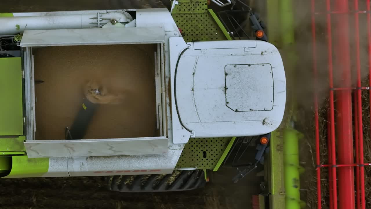 작전 중 의 수확기