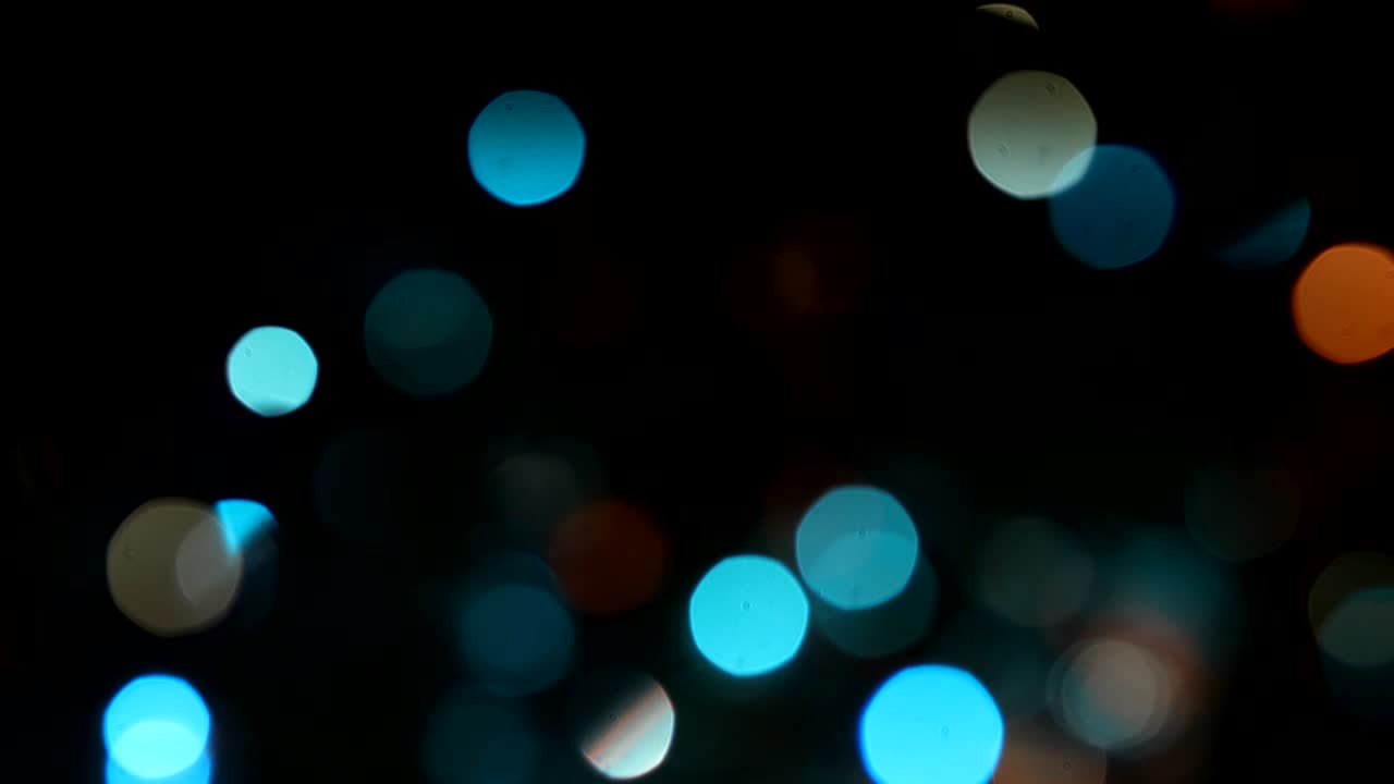 luz azul brillante abstracto borrón bokeh ornamento celebración en la fiesta del club nocturno