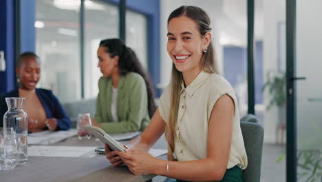 Woman,-tablet-and-face-in-office-meeting