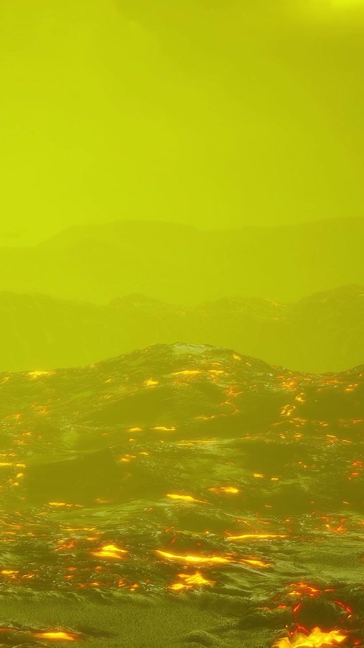 Aliran lava dan pegunungan kabur di bawah langit kuning di lokasi gunung berapi