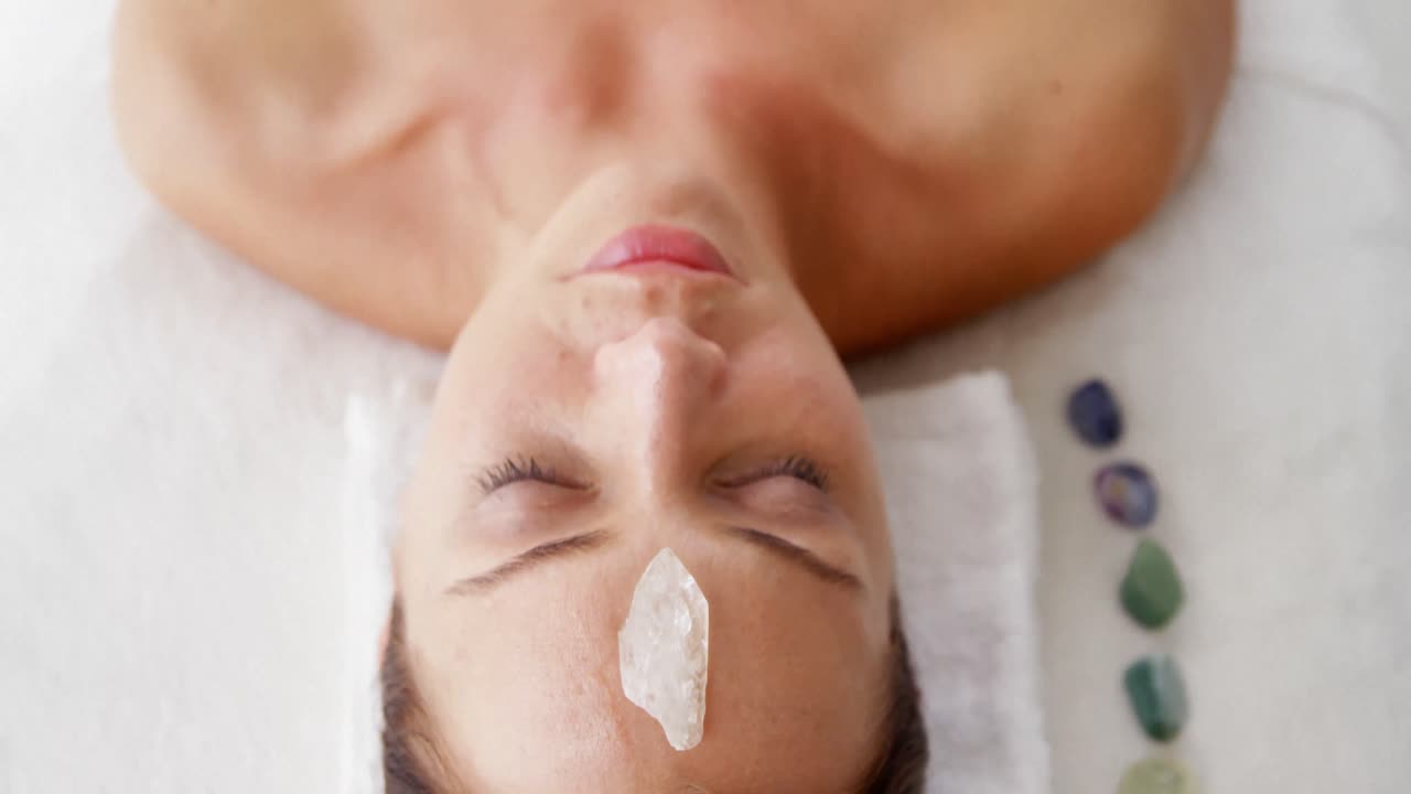 환자가 누워 있는 높은 각도의 시각