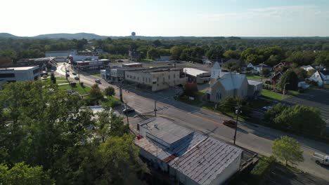 Ausziehbare-Antenne-Von-Berea-Kentucky-In-Der-Nähe-Von-Berea-College-In-4k